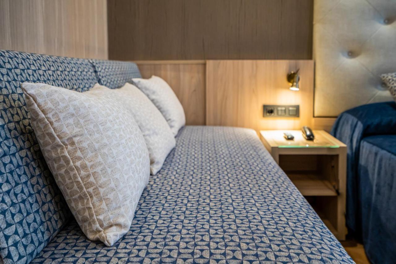 Double or Twin Room with Extra Bed