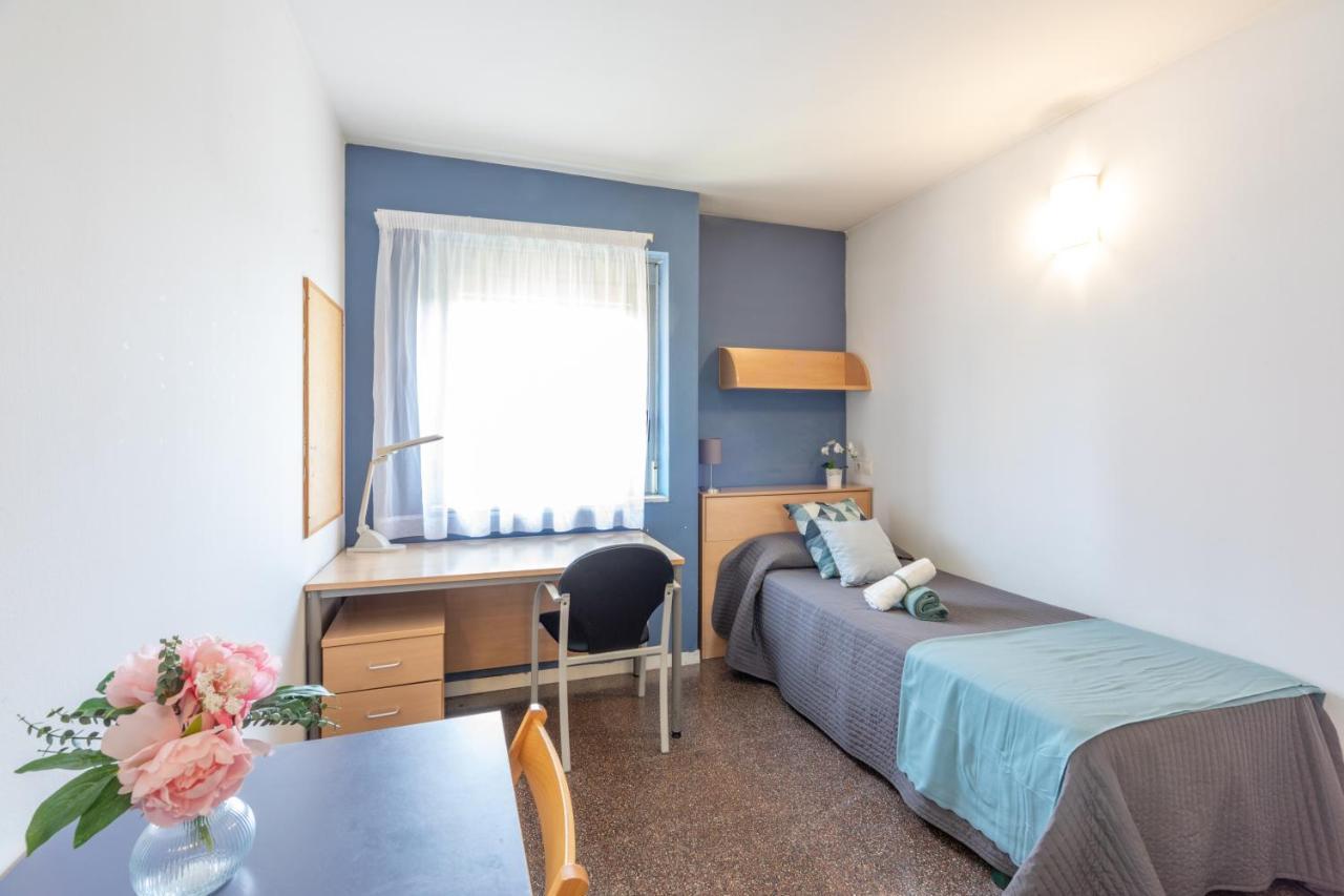 Studio (1 Adult)