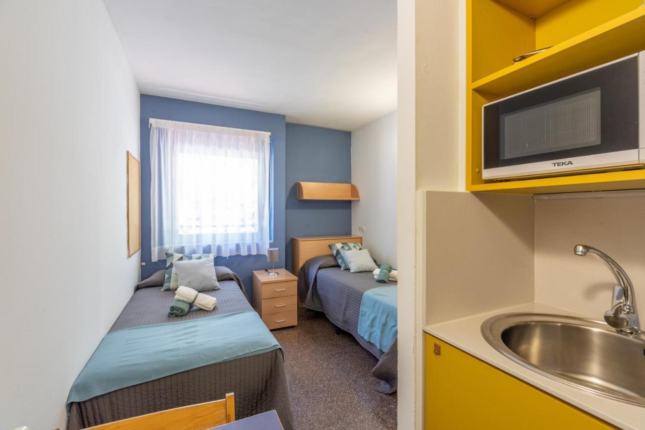 Basic Twin Room