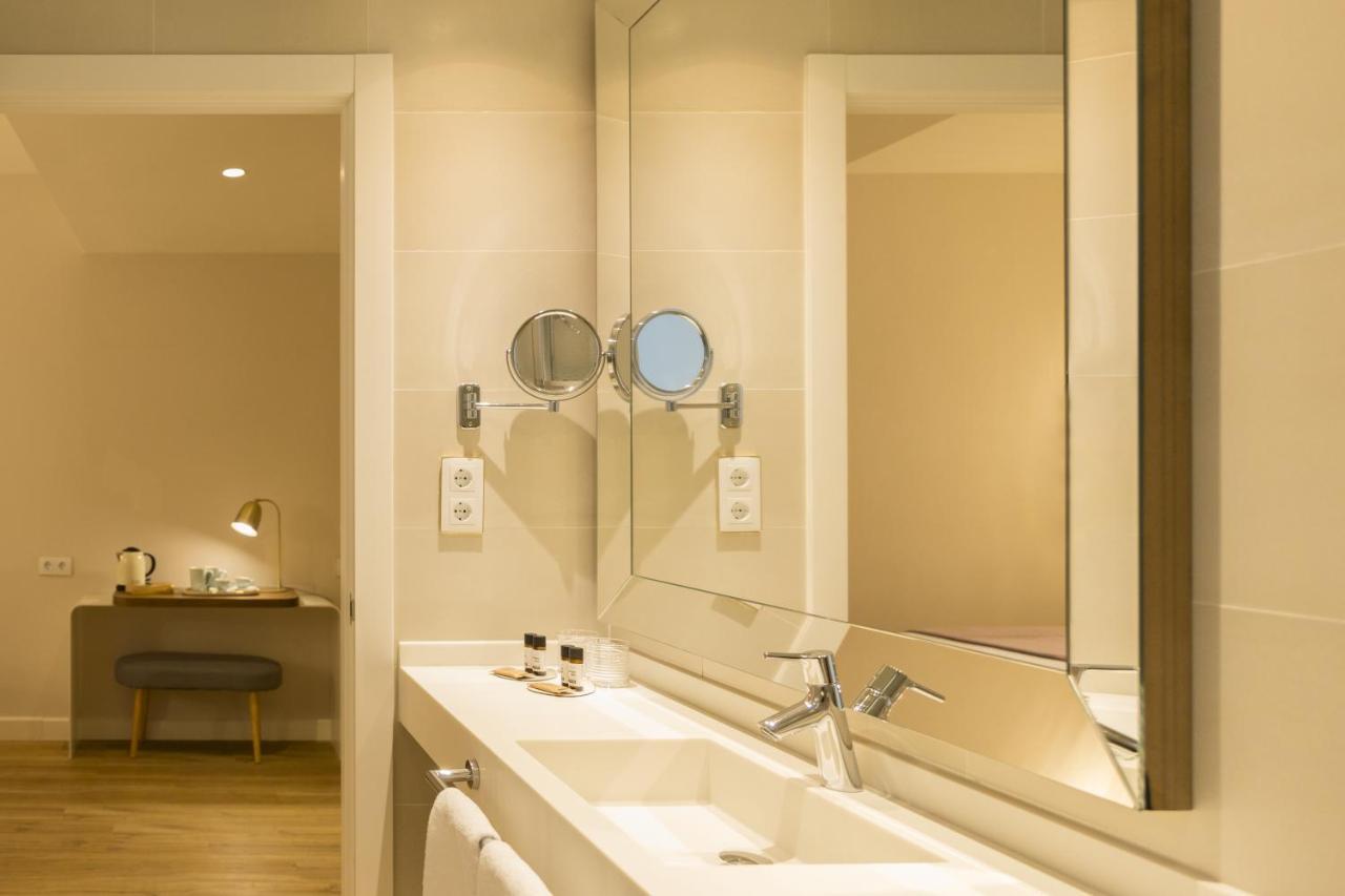 Double or Twin Room,1273194589:JPEG