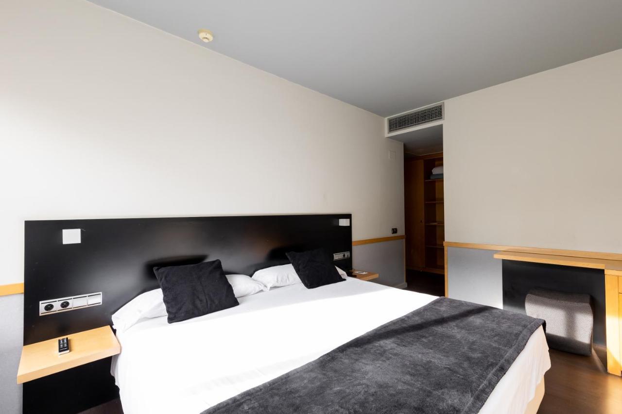 Double or Twin Room Terrace