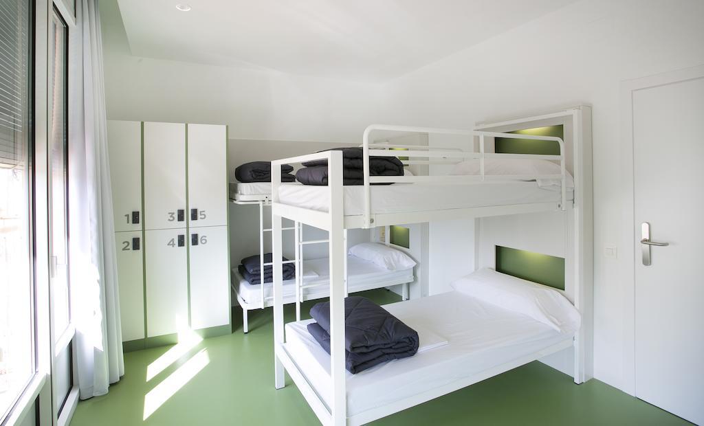 6-Bed Mixed Dormitory Room