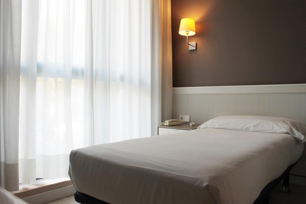 Basic Single Room
