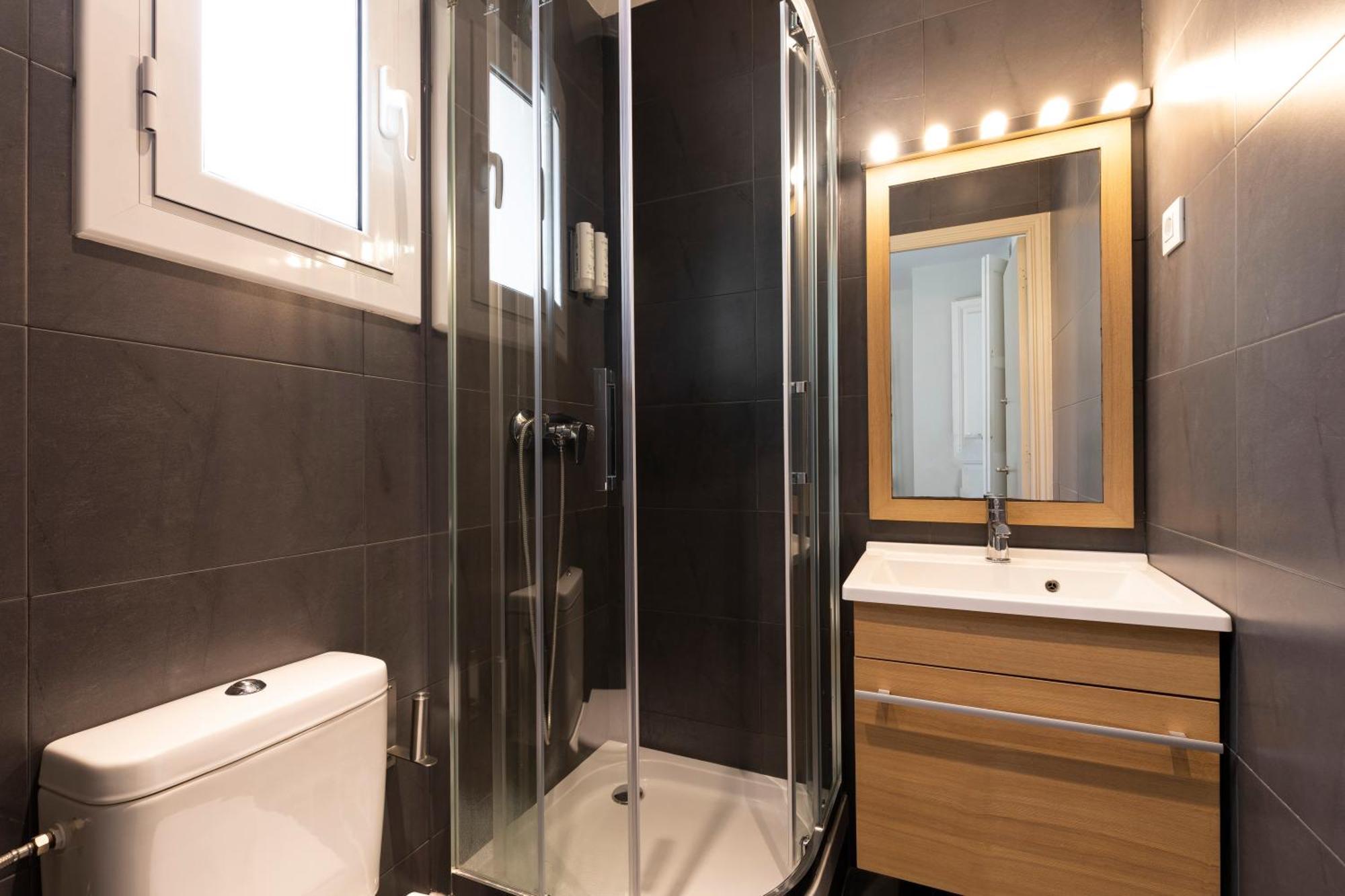 Two-Bedroom Apartment 2 Bathrooms