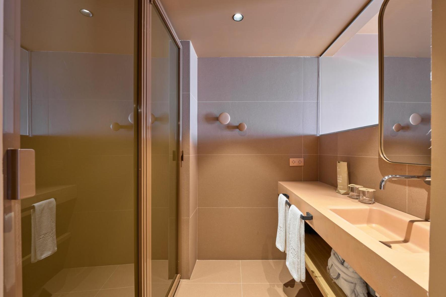 Double or Twin Room Sea View