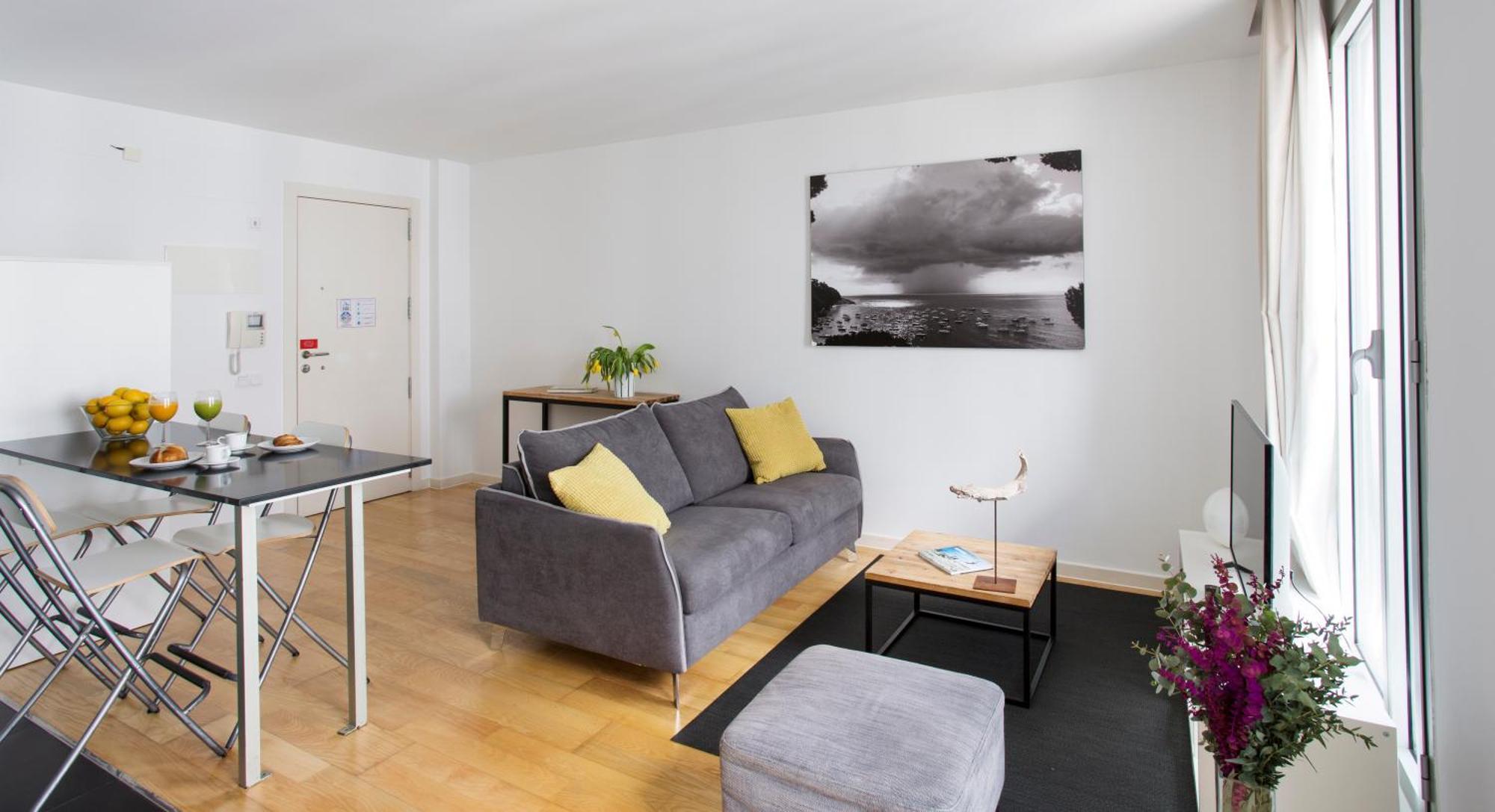 One-Bedroom Apartment