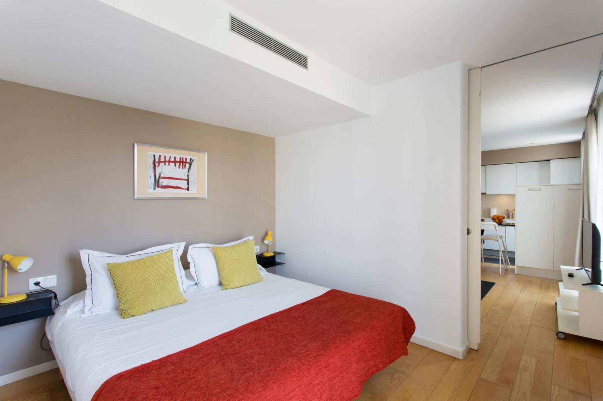 One-Bedroom Apartment
