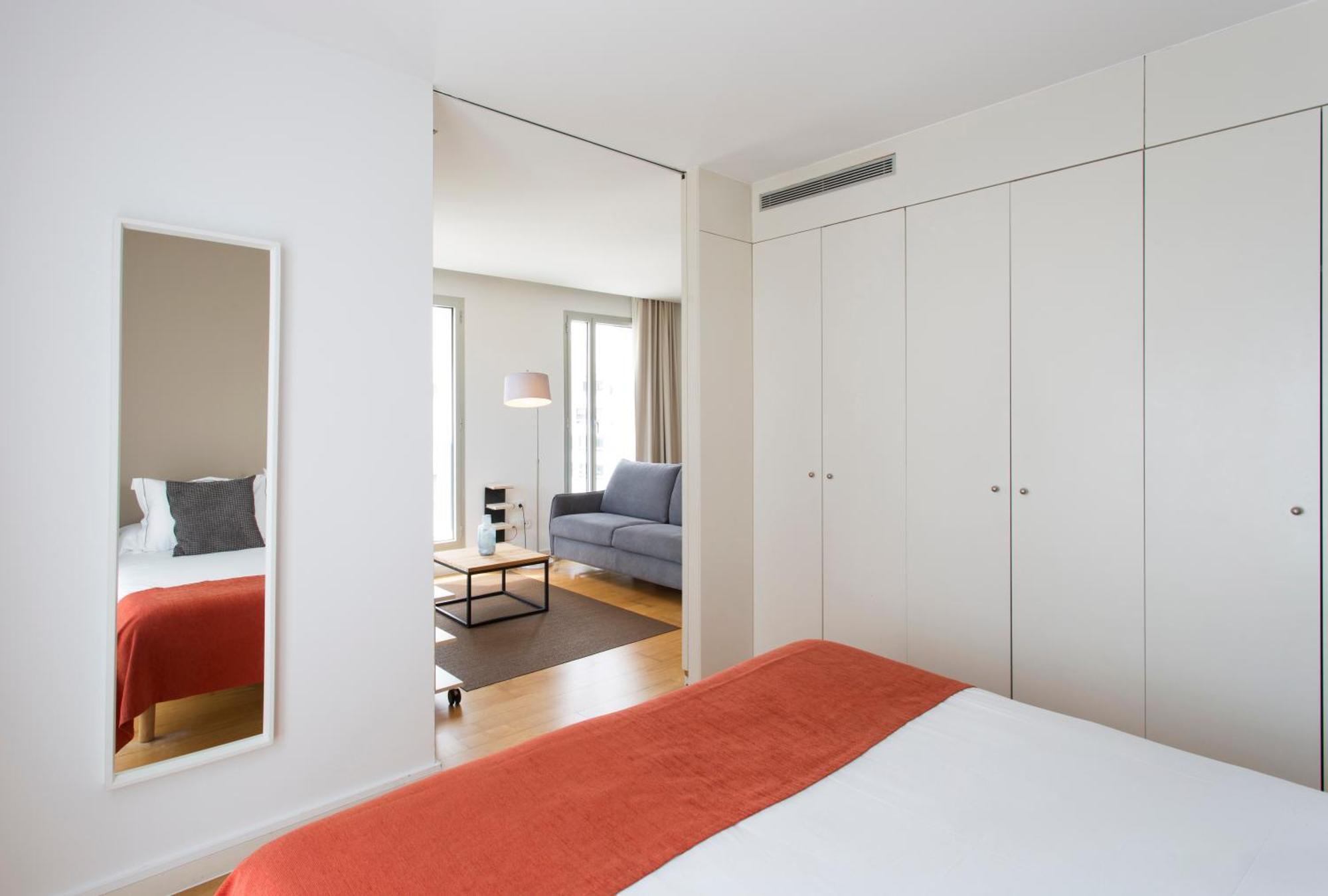 One-Bedroom Apartment