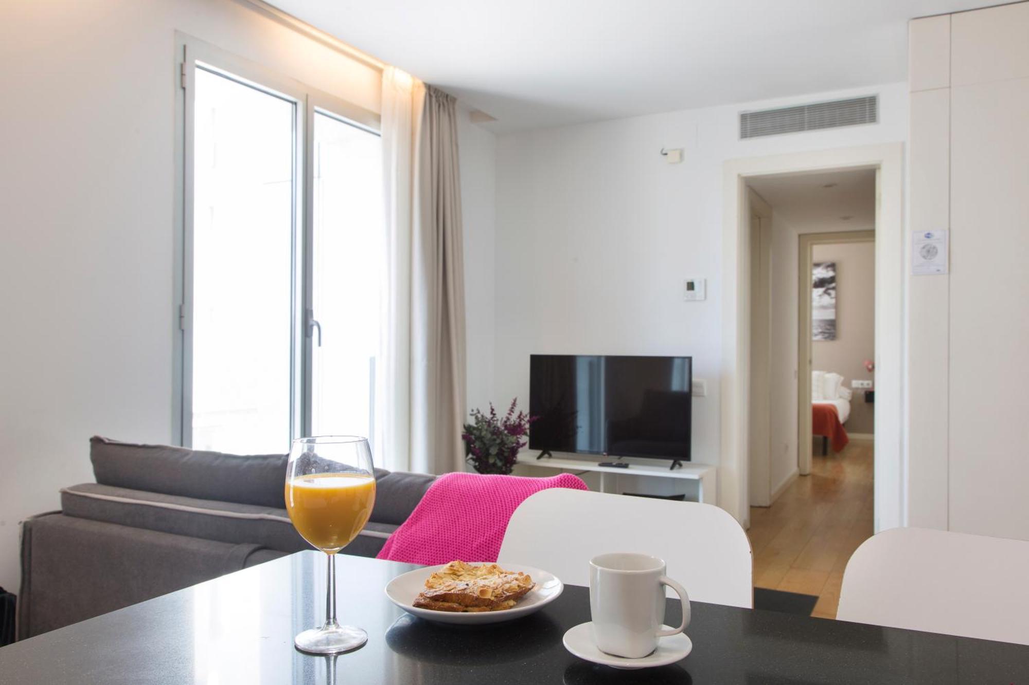 One-Bedroom Apartment