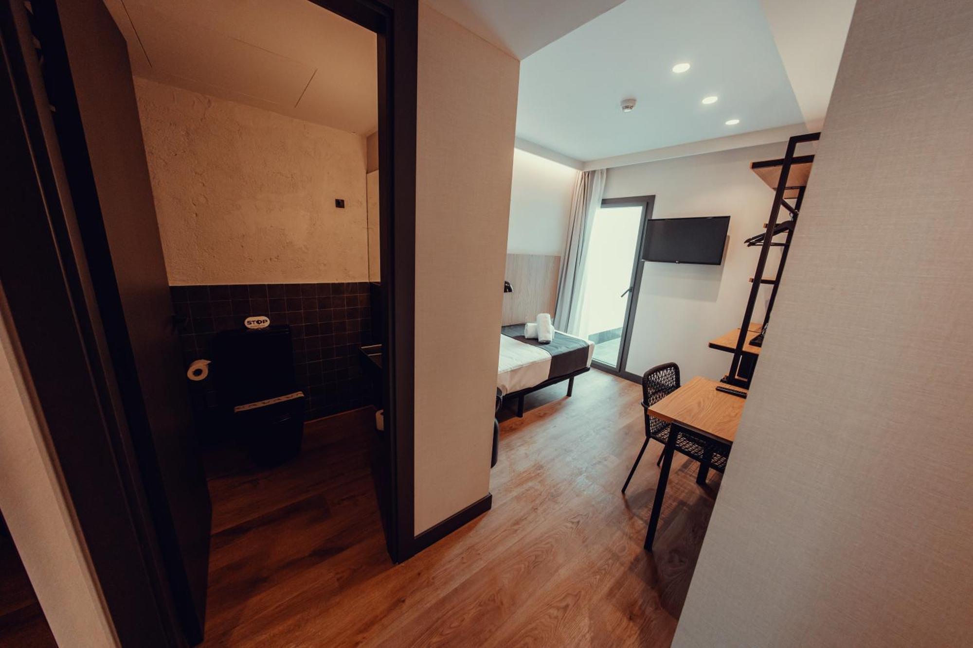 Basic Single Room