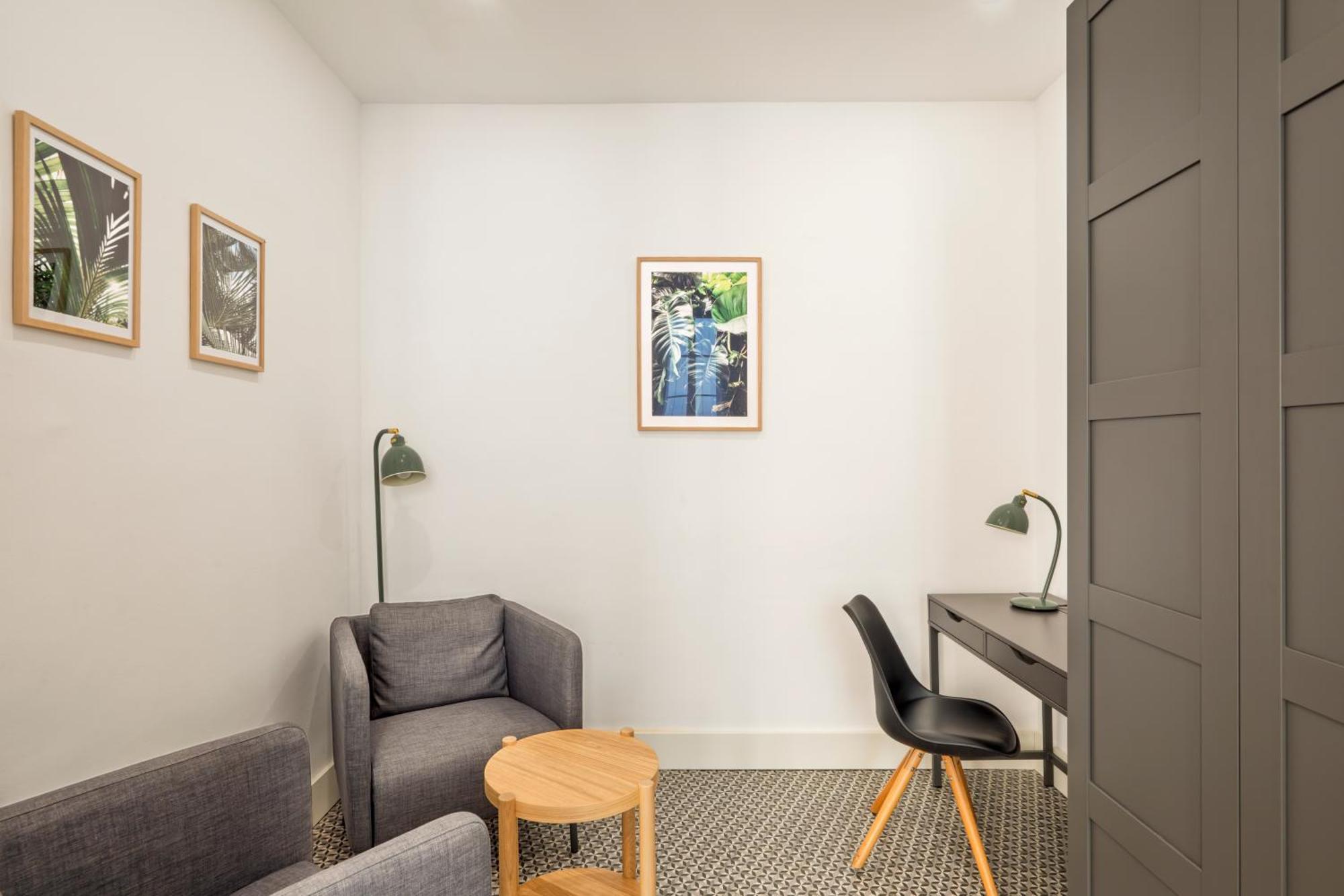 Five-Bedroom Apartment