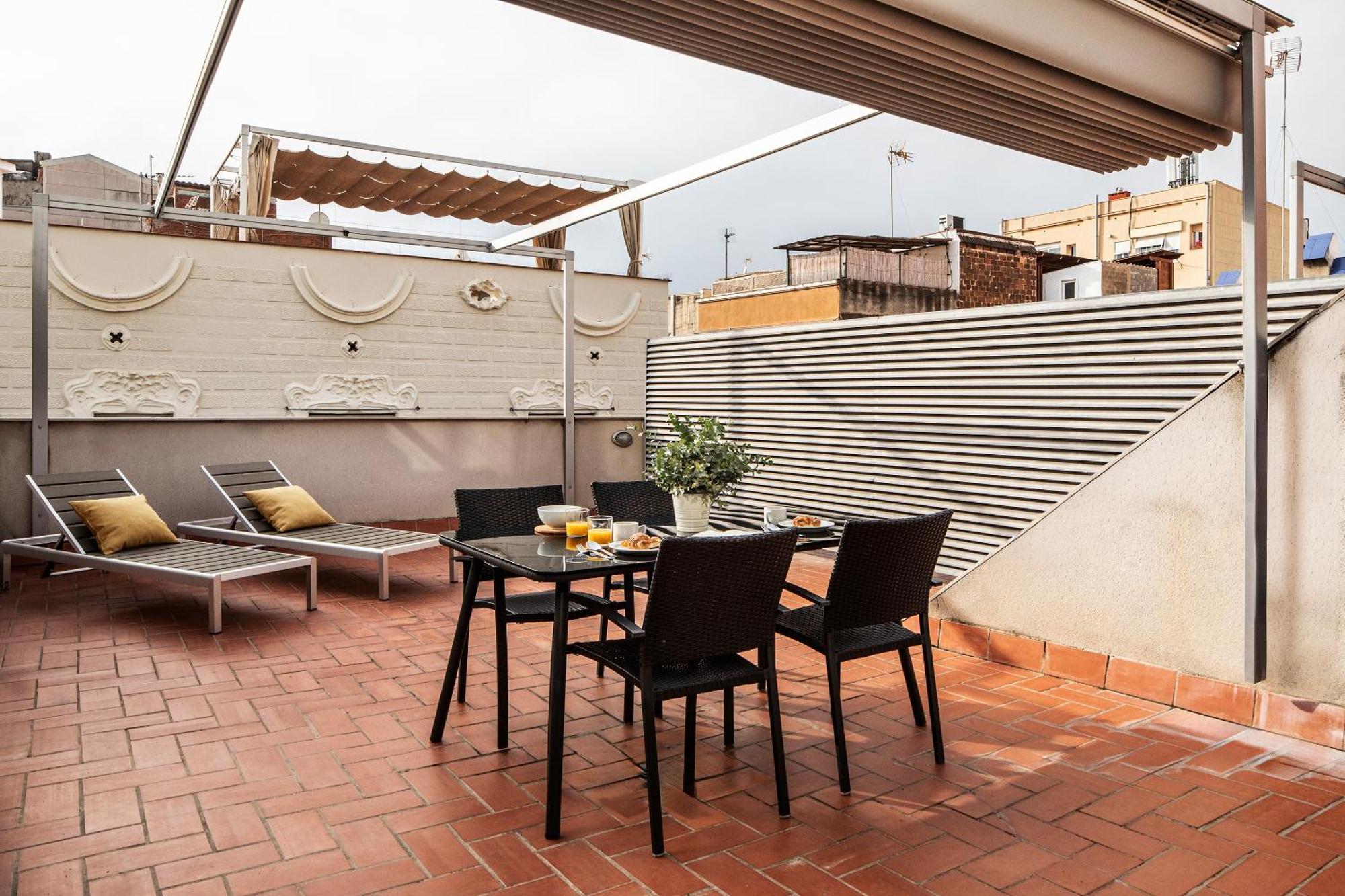 One-Bedroom Apartment Terrace Bilbao 11