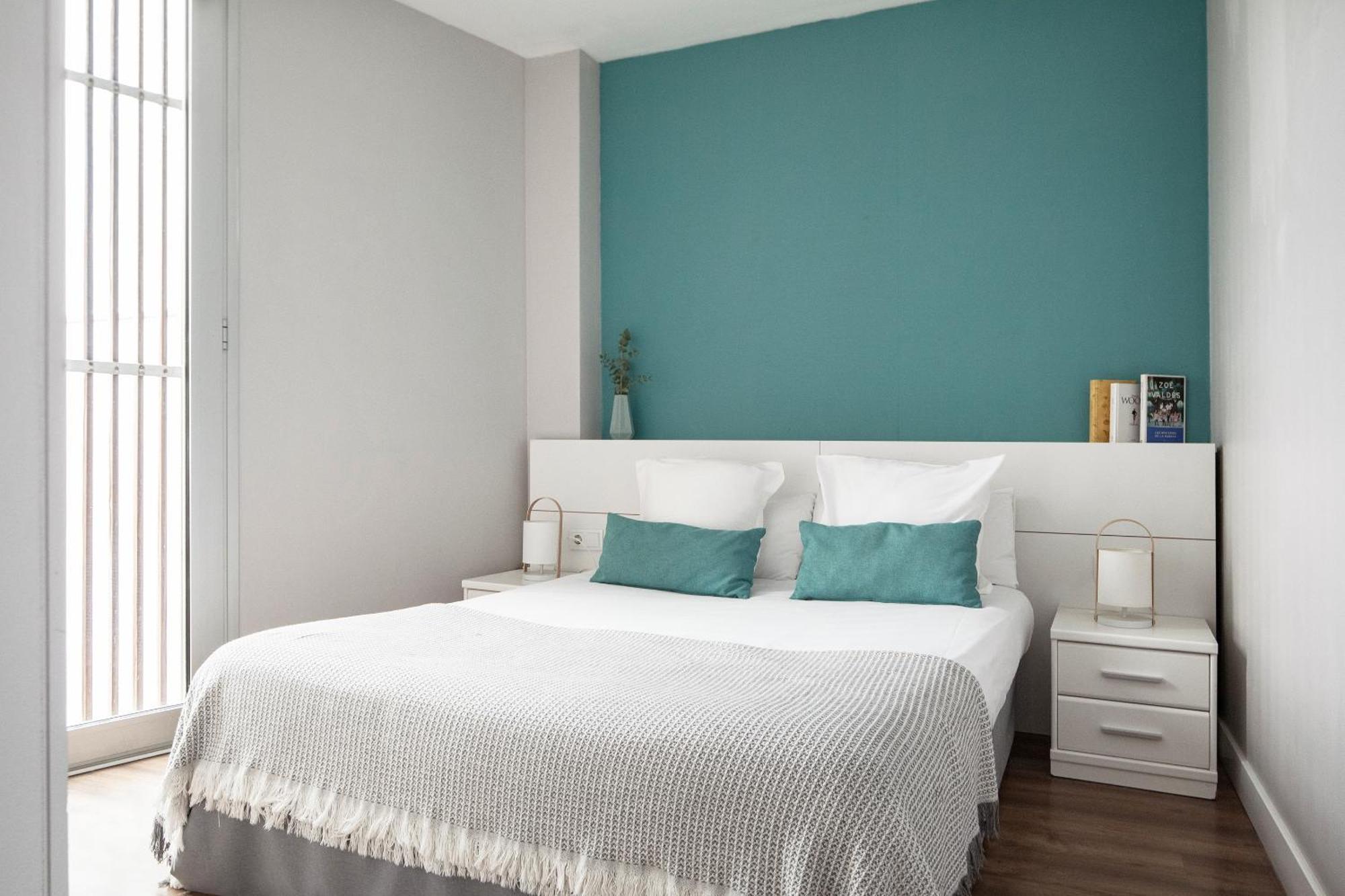 One-Bedroom Apartment Terrace Bilbao 11
