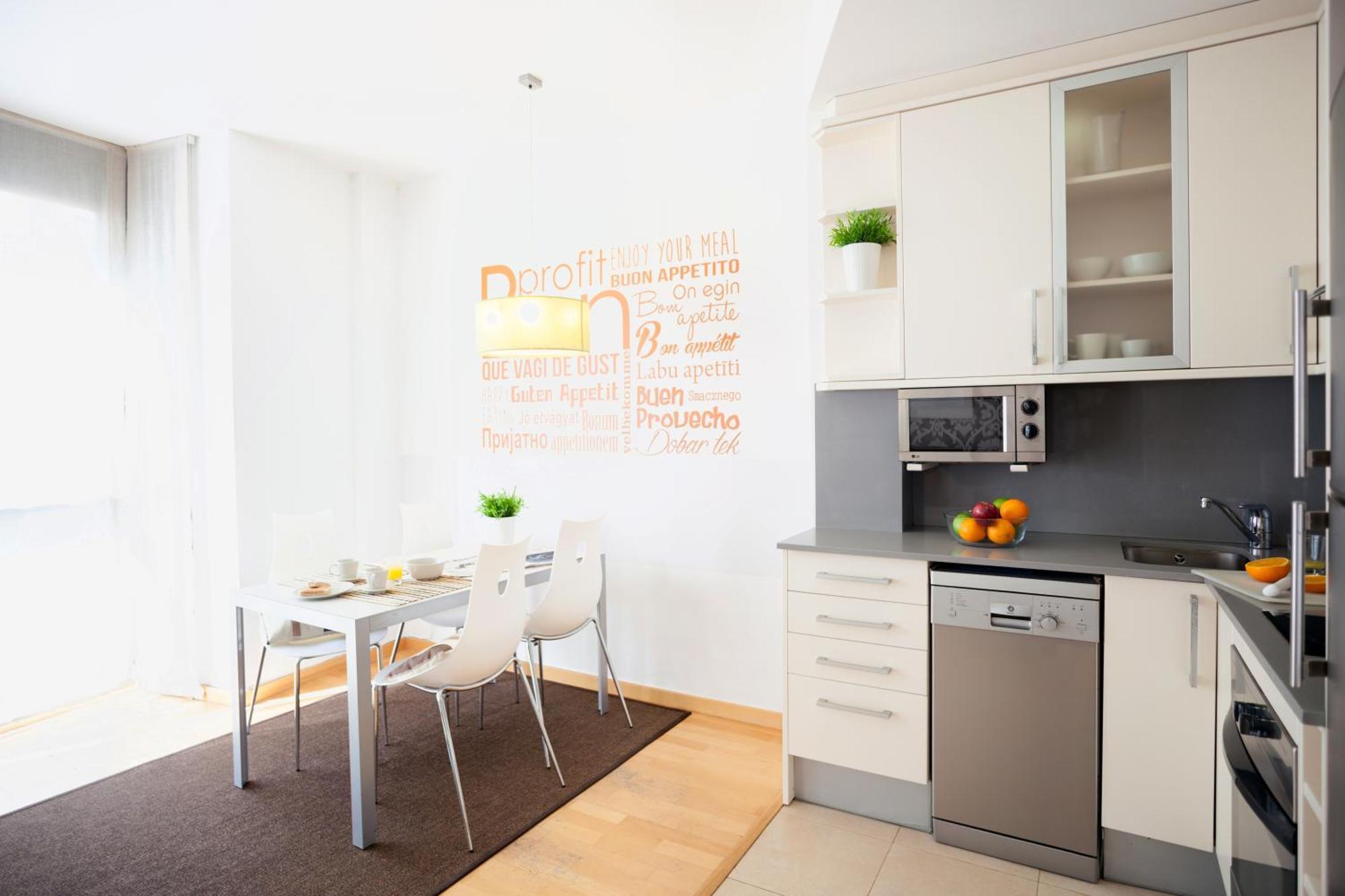 One-Bedroom Apartment Galceran Marquet 8