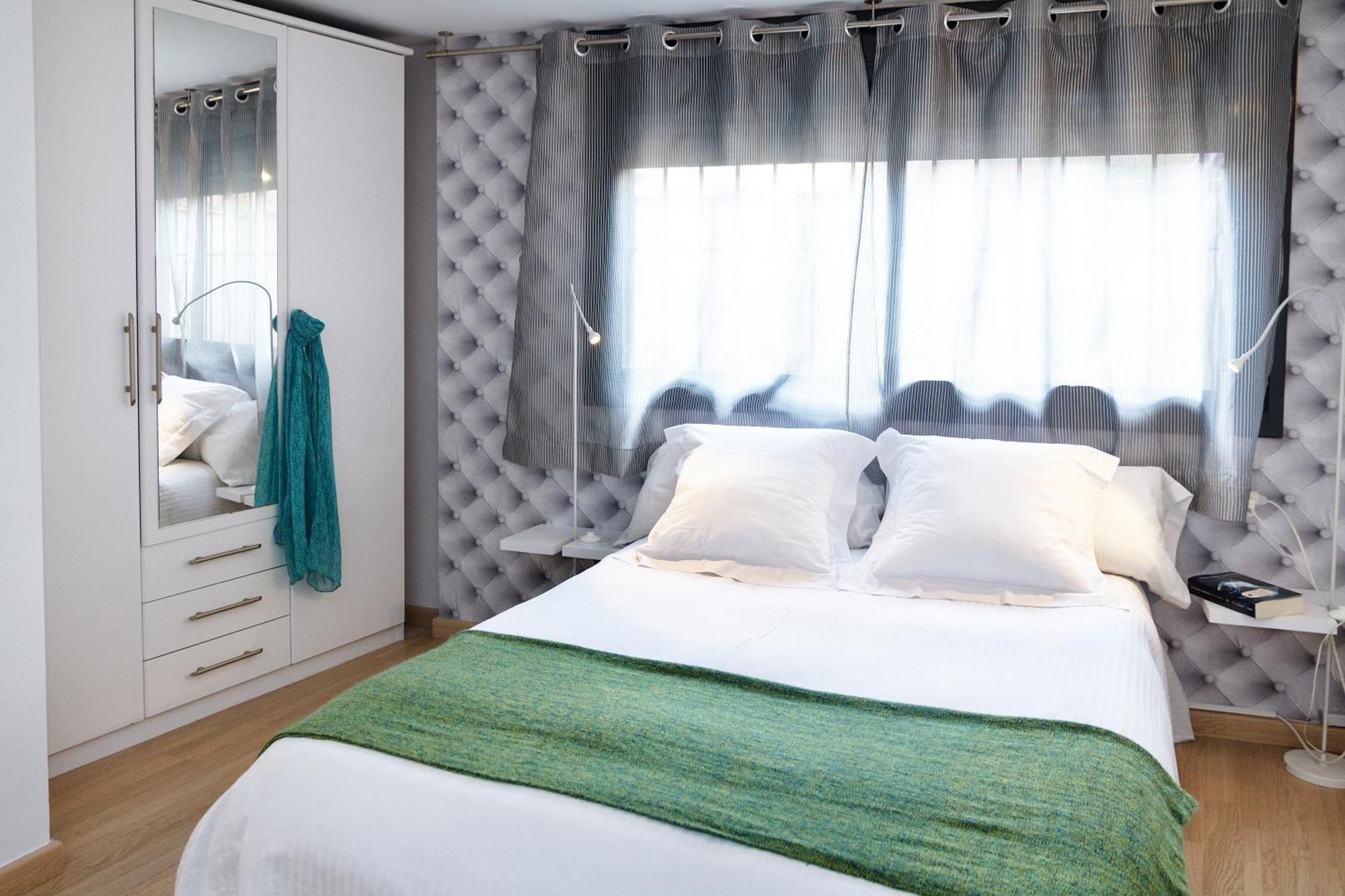 Two-Bedroom Apartment Galceran Marquet 8