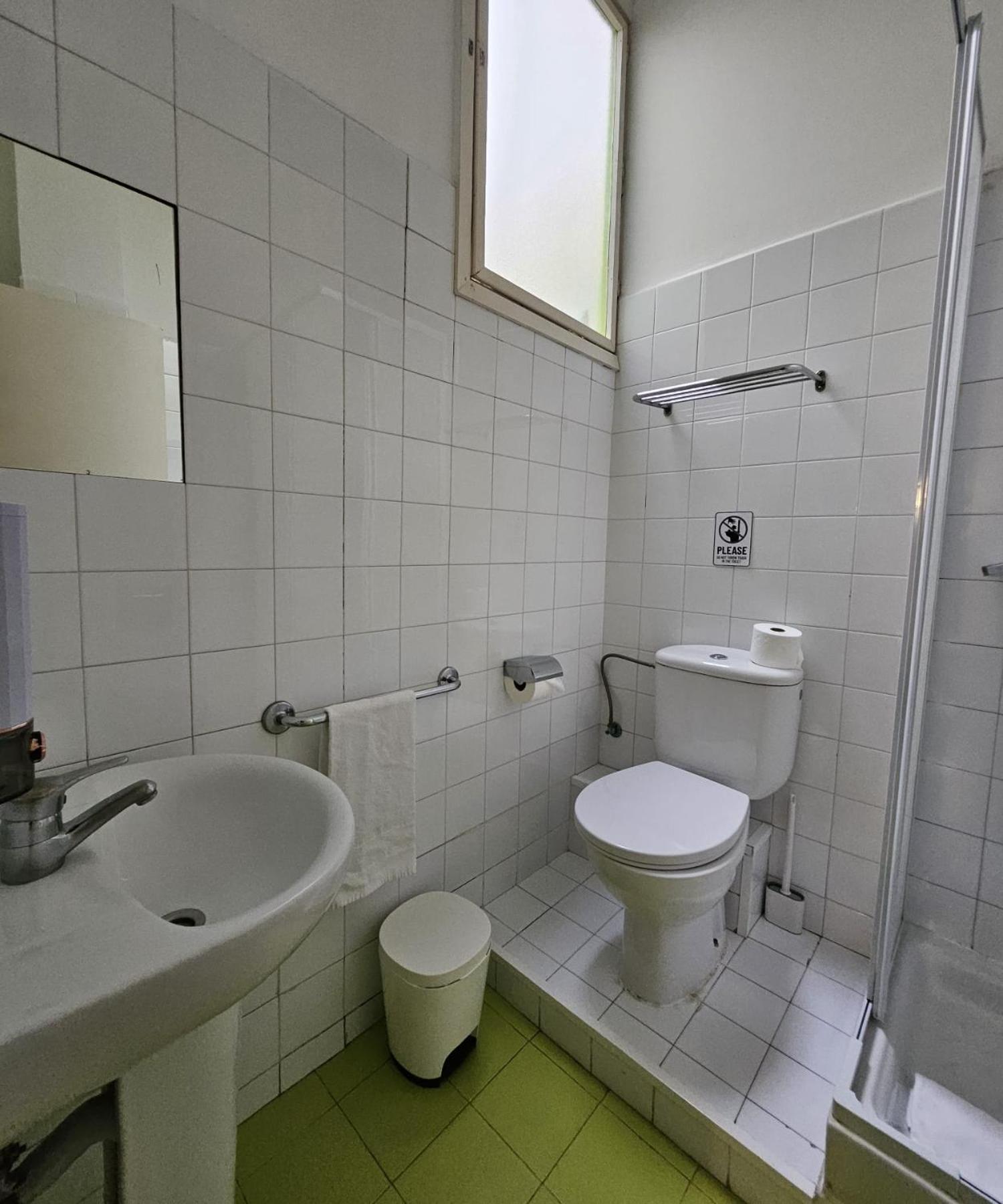 Double Room Private Bathroom