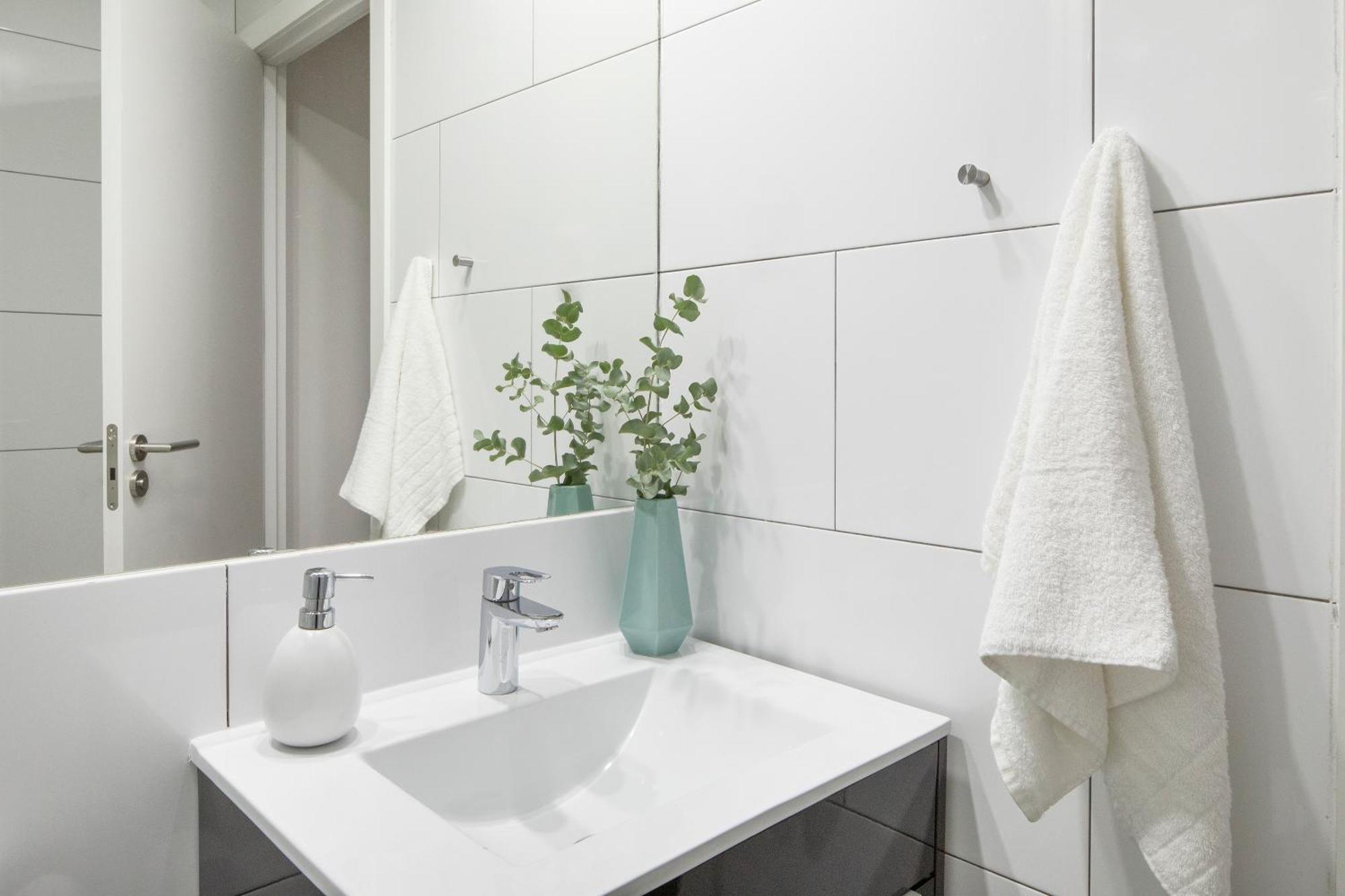 One-Bedroom Apartment Terrace Bilbao 11