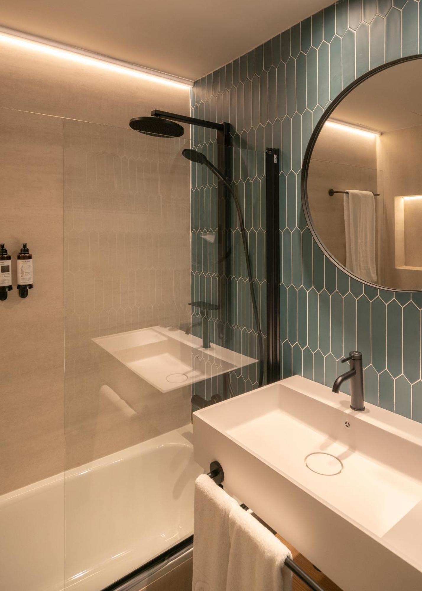 Vincci Room