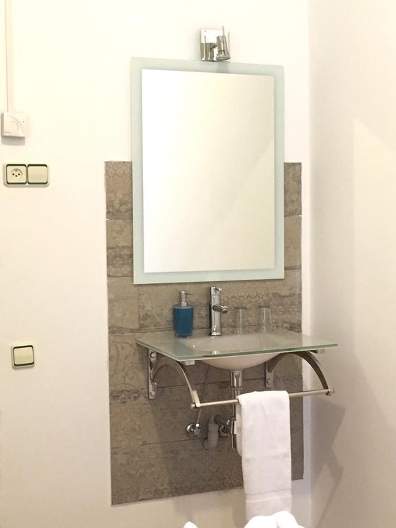 Twin Room with Shared Bathroom
