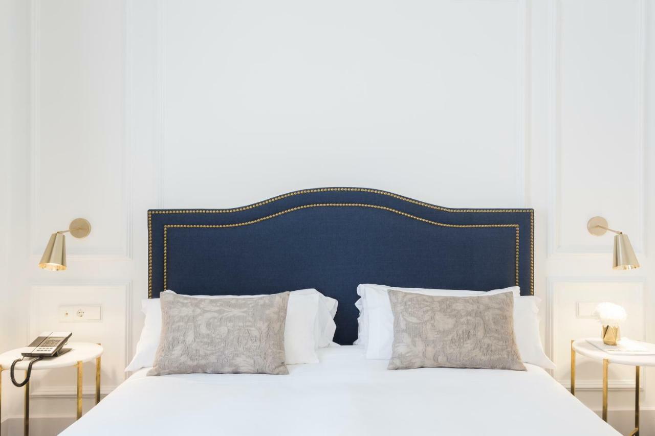 Design Double or Twin Room