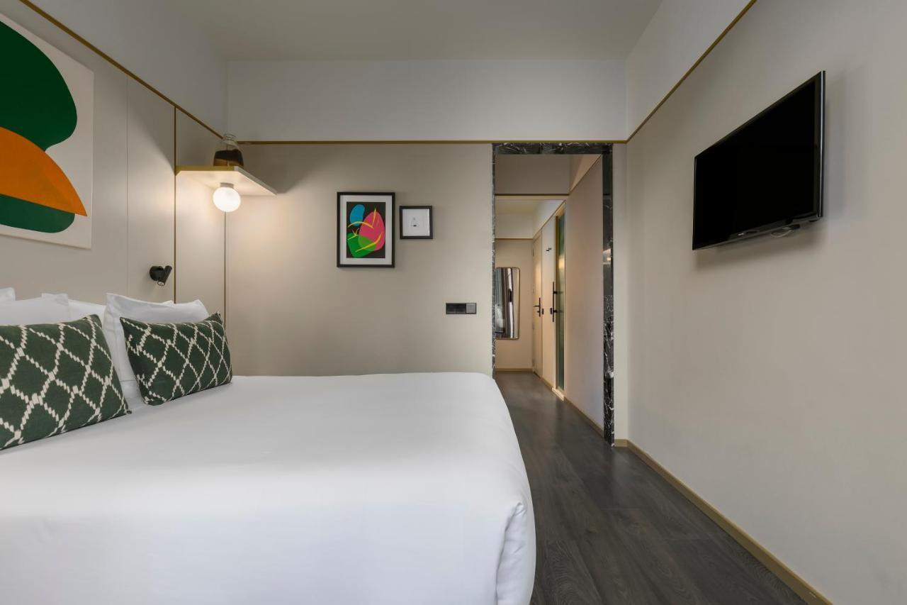 Two-Bedroom Apartment with Terrace
