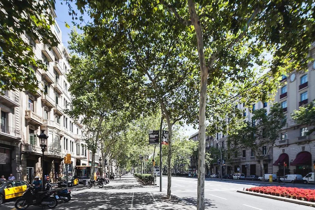 Milton House Gran Via-1