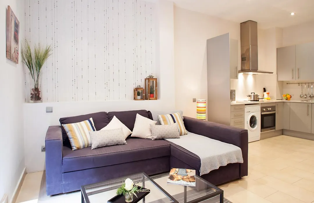 Feelathome Mozart Apartments-1