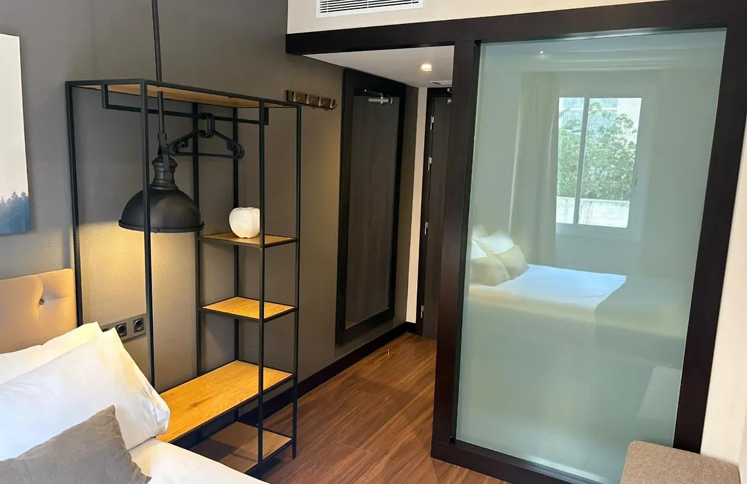 Hotel Cortes Rambla-1