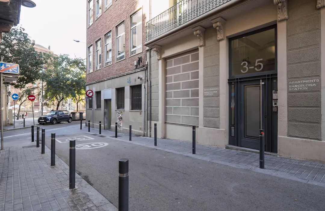 Barcelona Sants Station Apartments-1