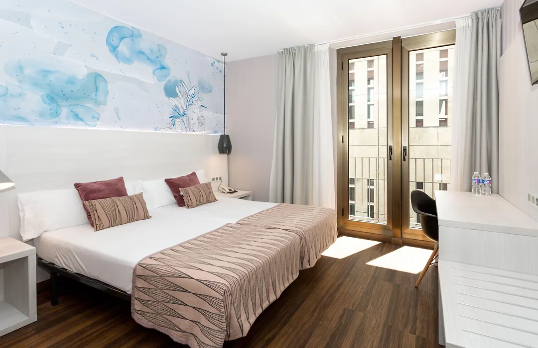 Hostal Operaramblas-1