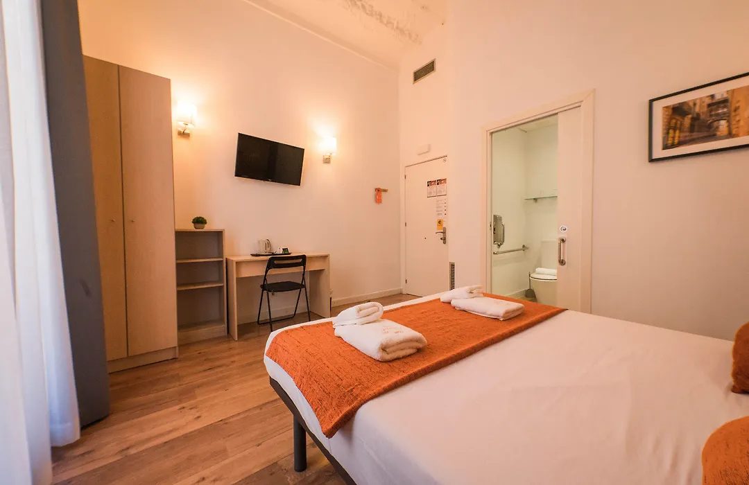Hostal Live Natura Barcelona (Adults Only)-1