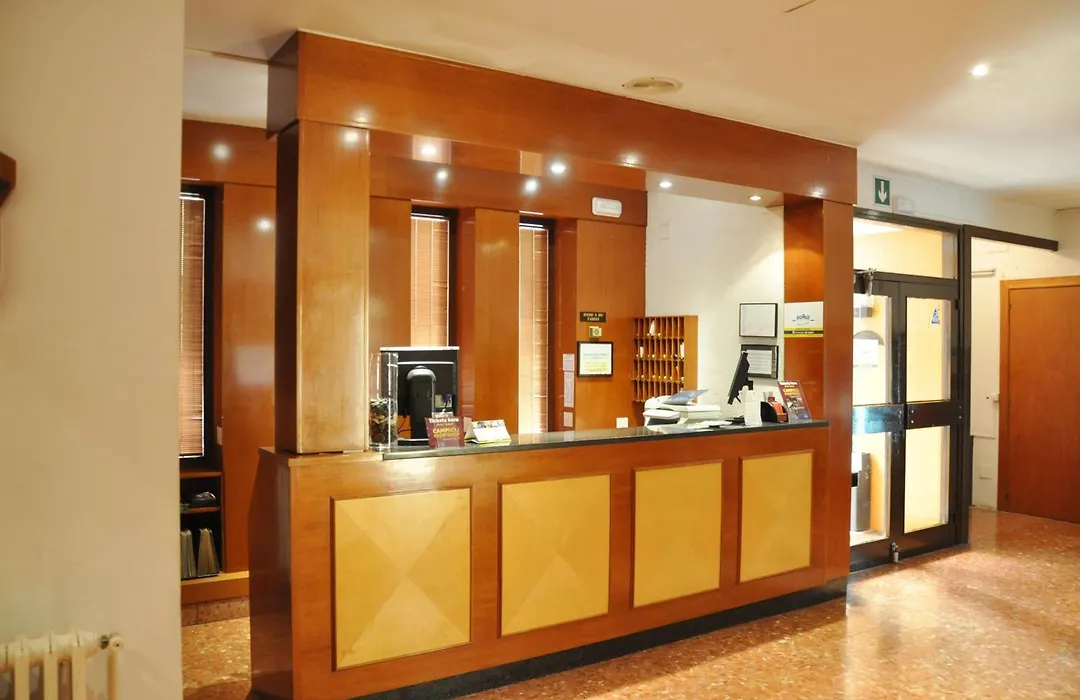 Hotel Alguer Camp Nou-1