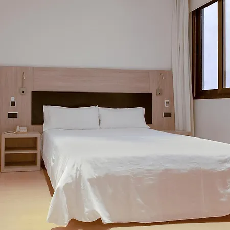 Hotel Lleo-2