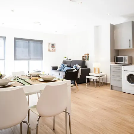Feelathome Mozart Apartments-3