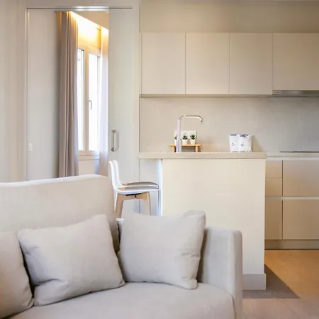 Fisa Rentals Ramblas Apartments-3