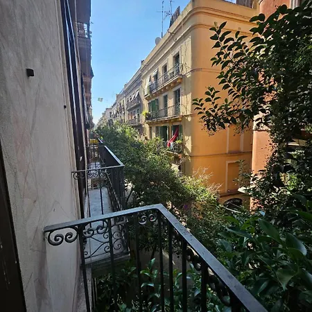 Central And Basic Universitat For Young Hostel-2