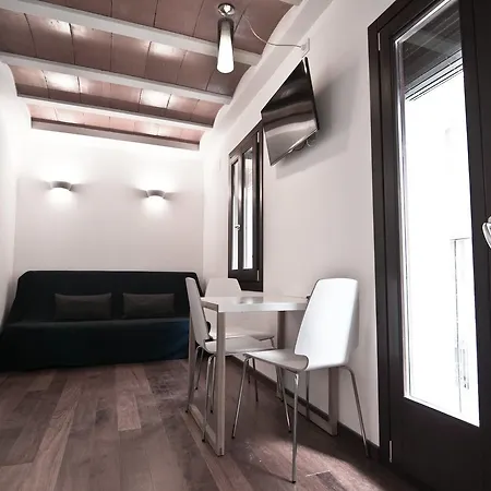 Barcelona Beach Apartments-3