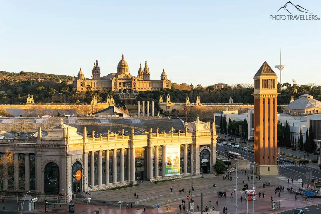 Das Palau National im Licht der Abendsonne